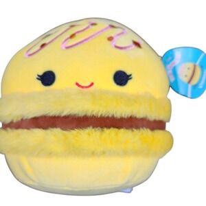 Squishmallows Visconti Macaron 8" Plush Yellow Brown Dessert Stuffed Toy
